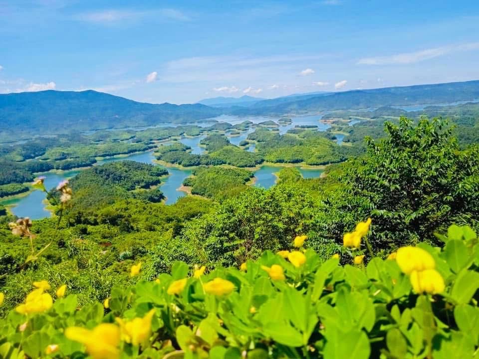 Cảnh quan ngoài trời tại Tà Đùng