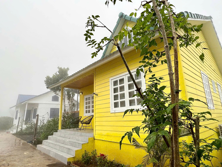 Vùng đất Tà Đùng với đồi và hồ