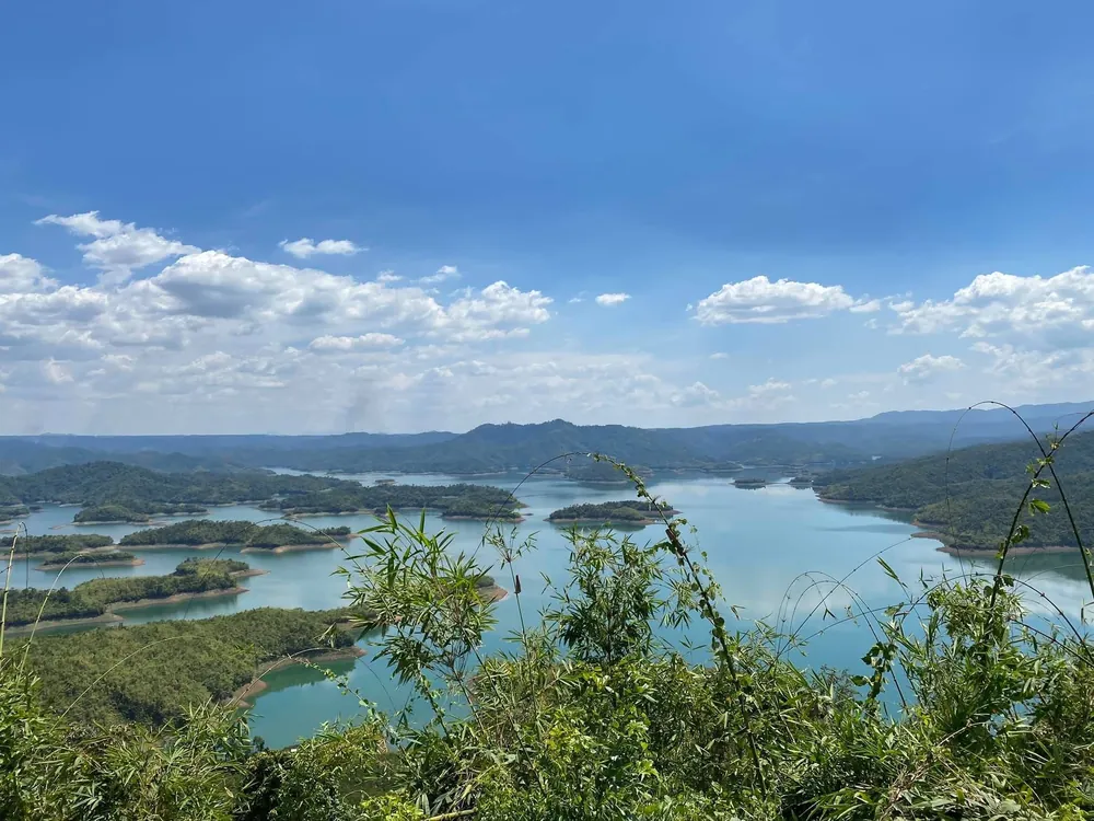 Muốn hiểu vùng đất — Tà Đùng