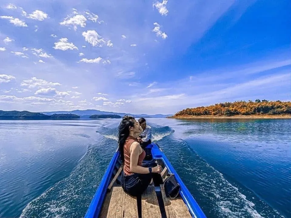 Muốn đi tour gọn — Tà Đùng